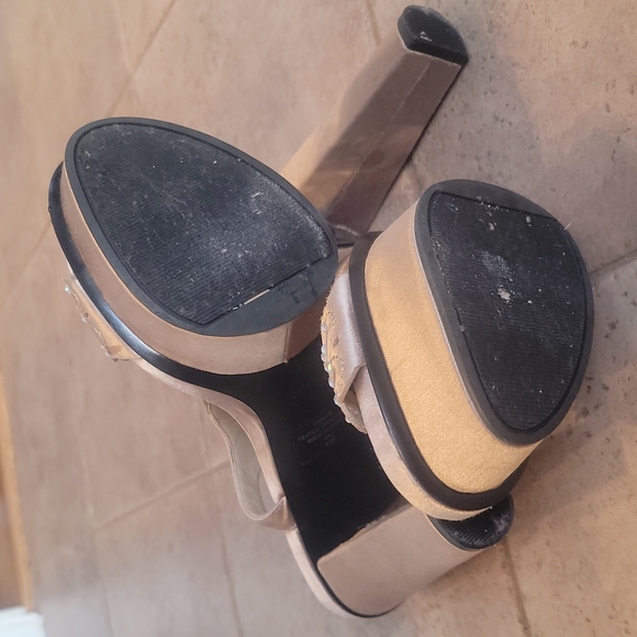 Nine West platform heels - Picture 3 of 5